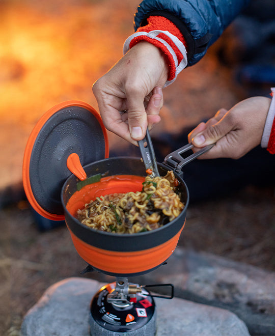 camp kitchen